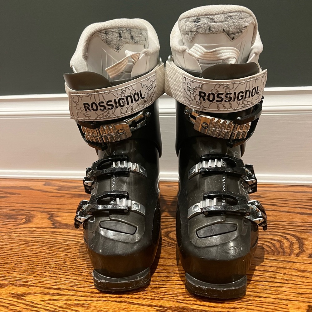 Rossignol Kelia 50 Women’s Ski Boots Size 24.5